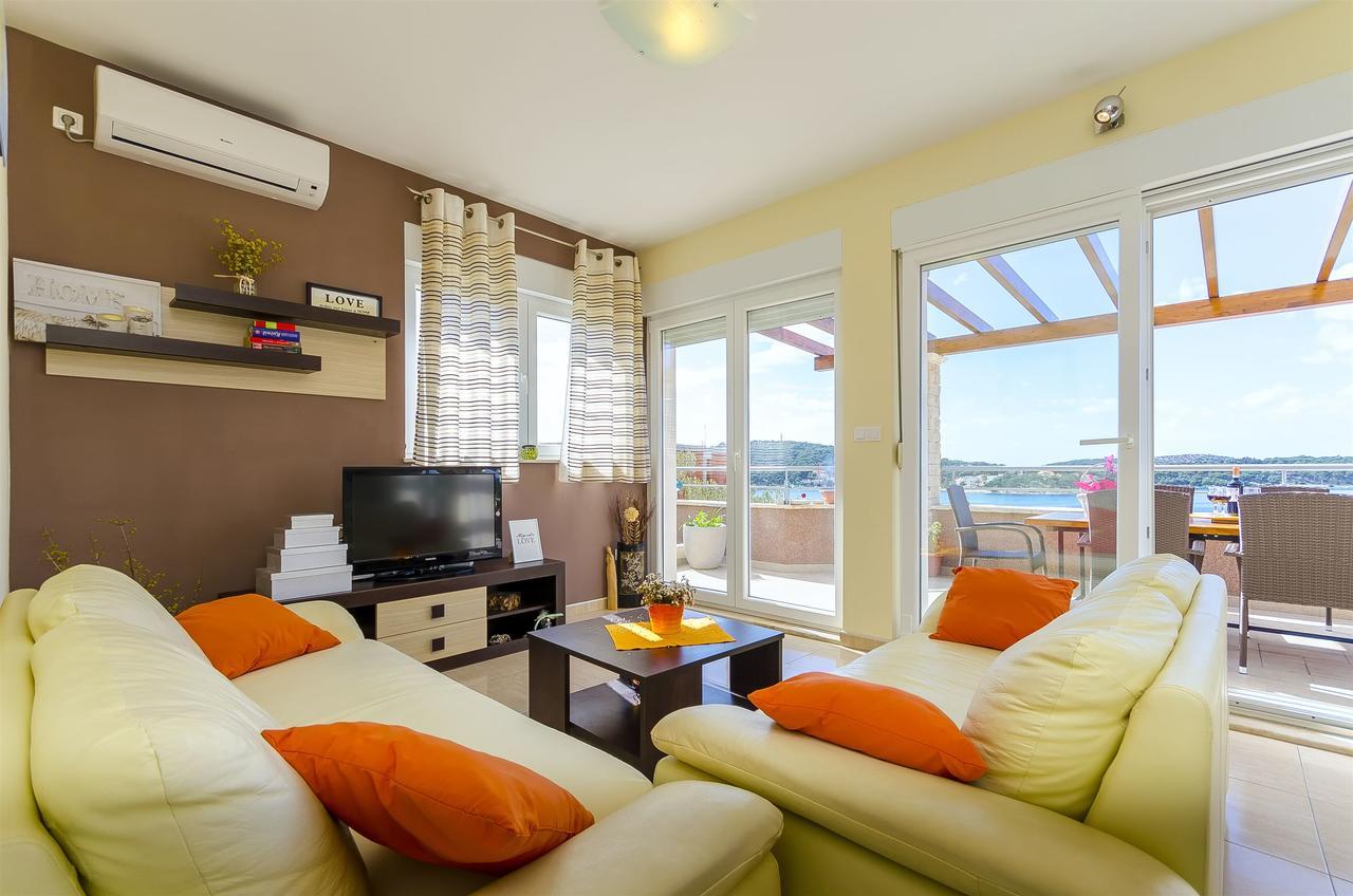 Apartments Smilje Rogoznica Kültér fotó