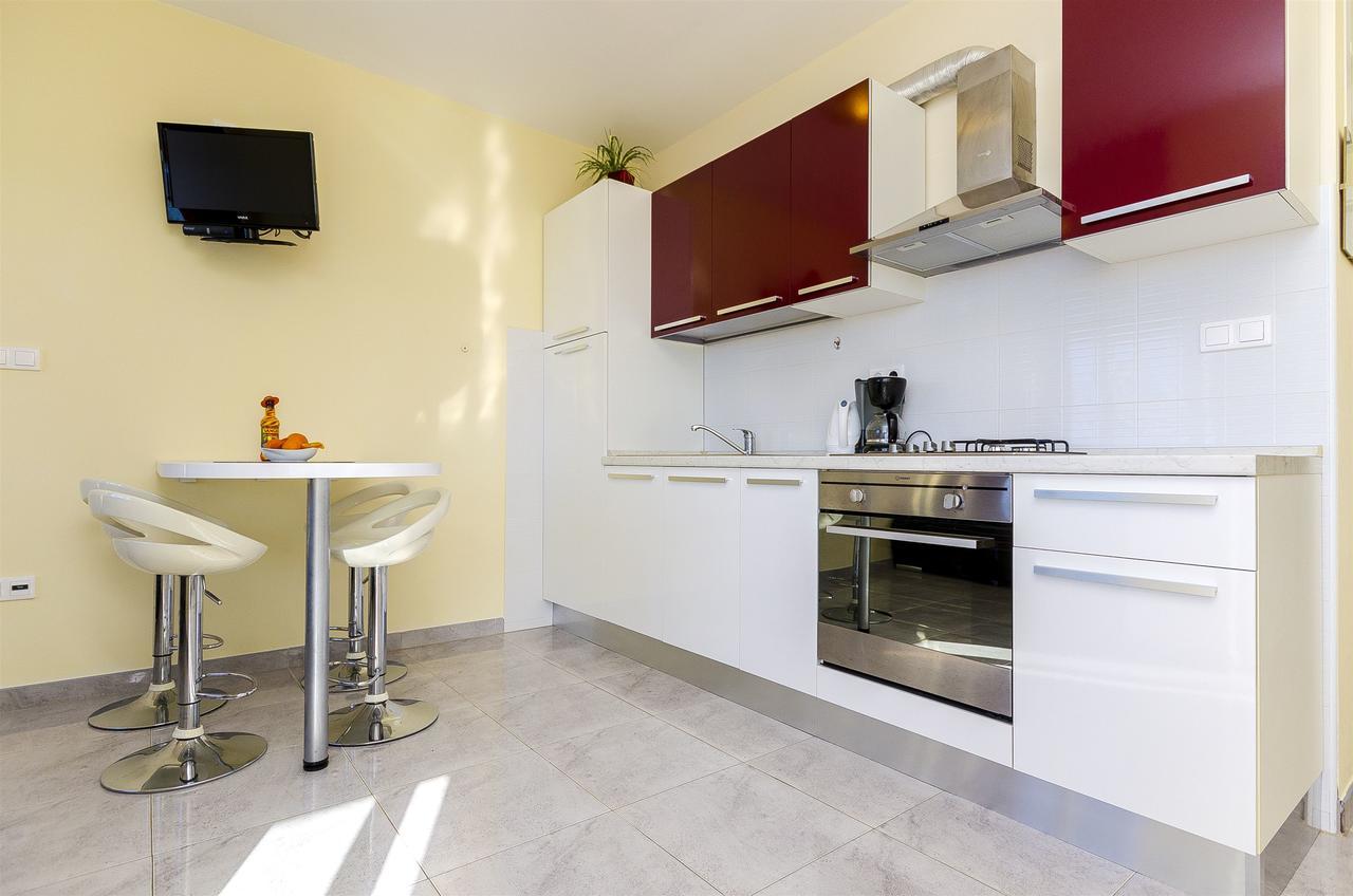Apartments Smilje Rogoznica Kültér fotó